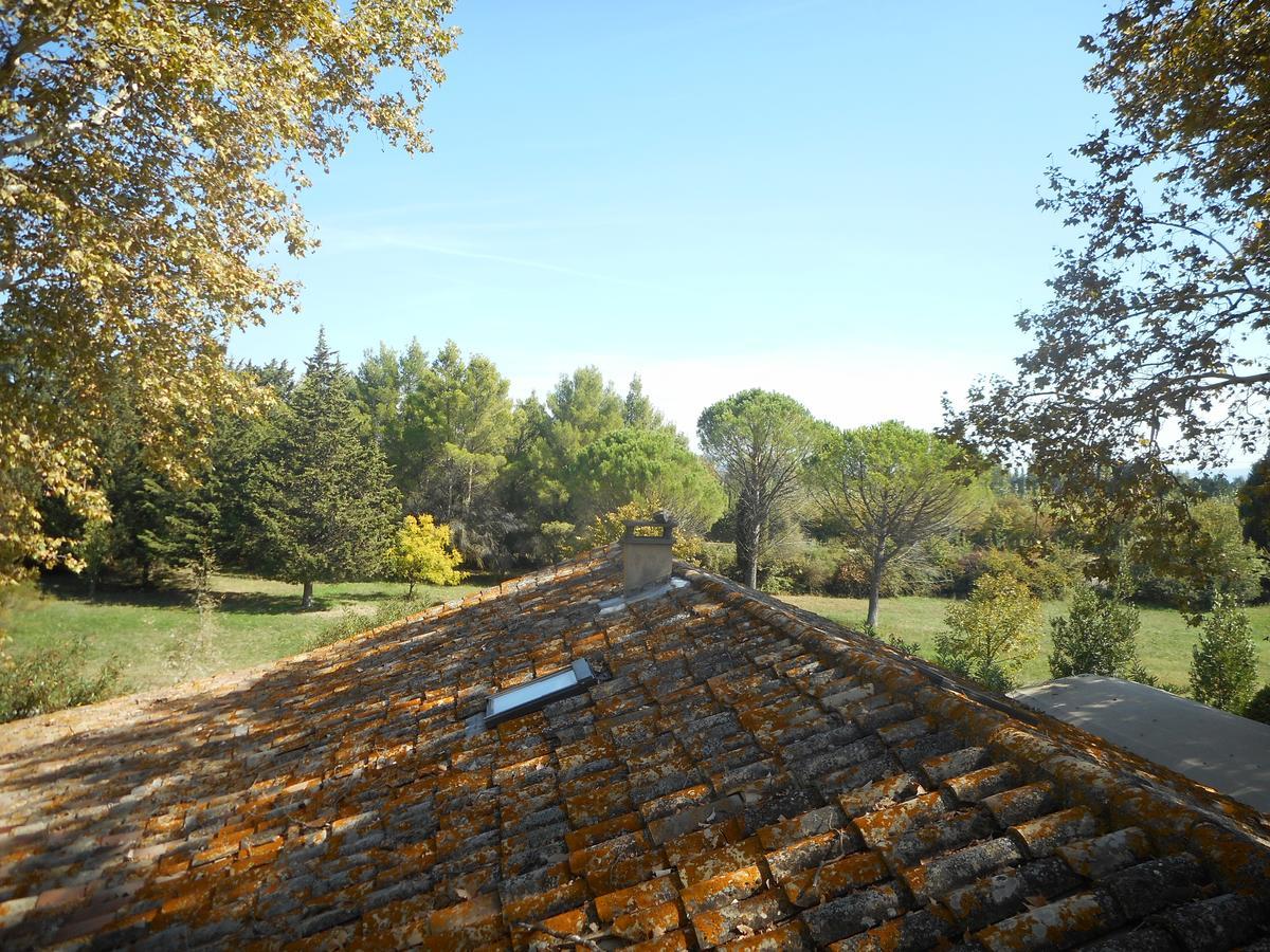 Mas Des Vertes Rives Acomodação com café da manhã Châteauneuf-de-Gadagne Exterior foto
